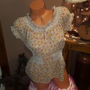 Bebe floral puff sleeve sheer blouse M